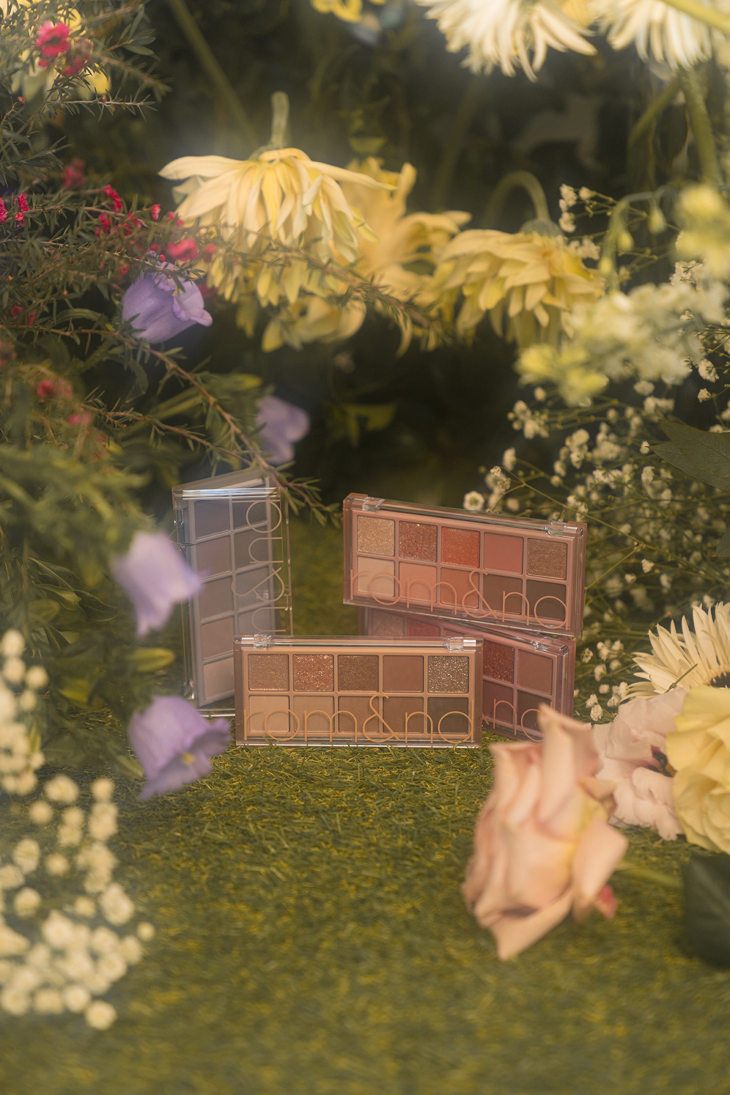 rom&nd, romand, eye palette, better than palette, korean eye palette, eyeshadow palette, matte shimmer glitter pigmentation, 10 colors eyeshadow palette, makeup pallet, colorful eye shadow, pampas garden, mahogany garden, rosebud garden, dusty fog garden, shade & shadow garden, peony nude garden