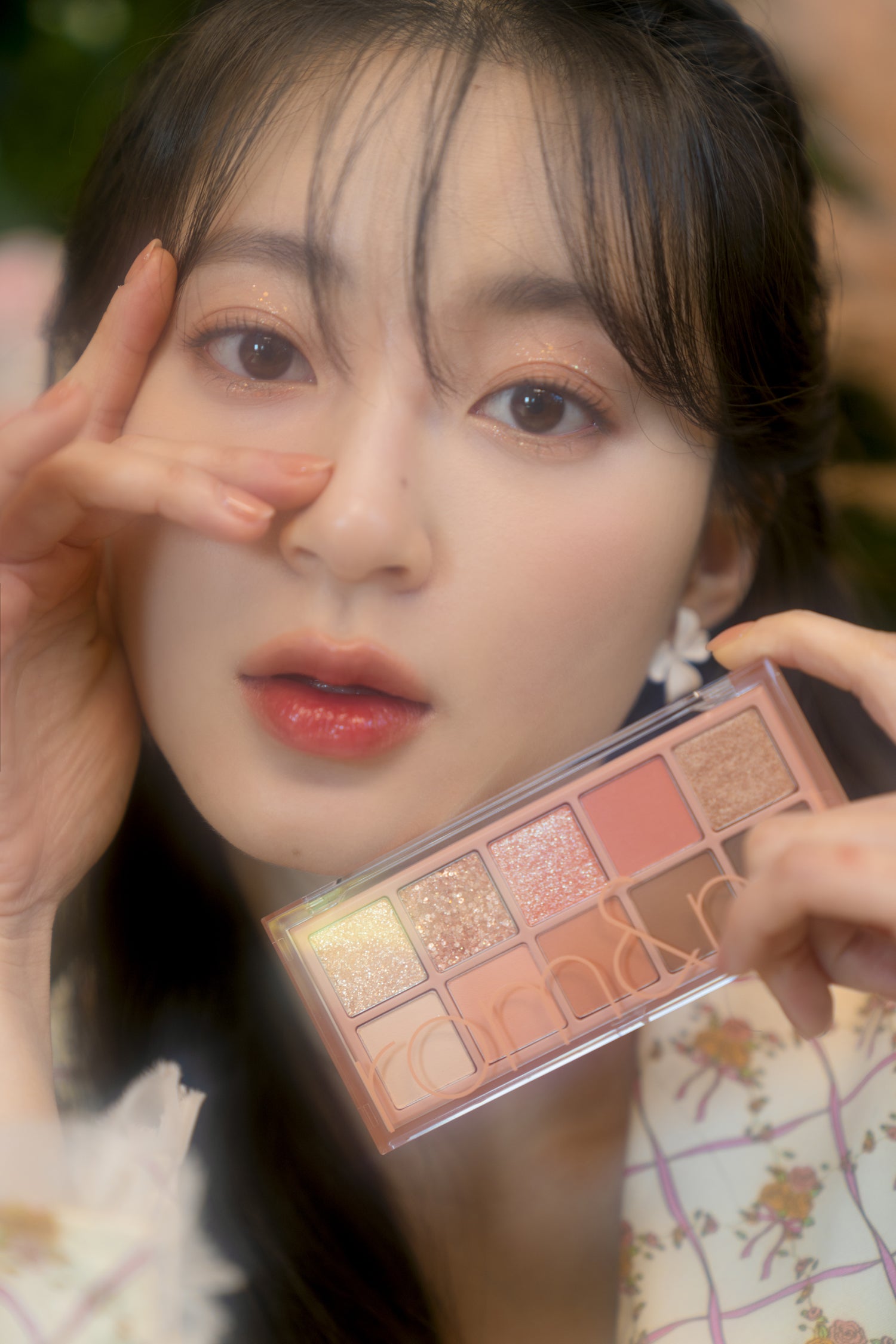 rom&nd, romand, eye palette, better than palette, korean eye palette, eyeshadow palette, matte shimmer glitter pigmentation, 10 colors eyeshadow palette, makeup pallet, colorful eye shadow, pampas garden, mahogany garden, rosebud garden, dusty fog garden, shade & shadow garden, peony nude garden