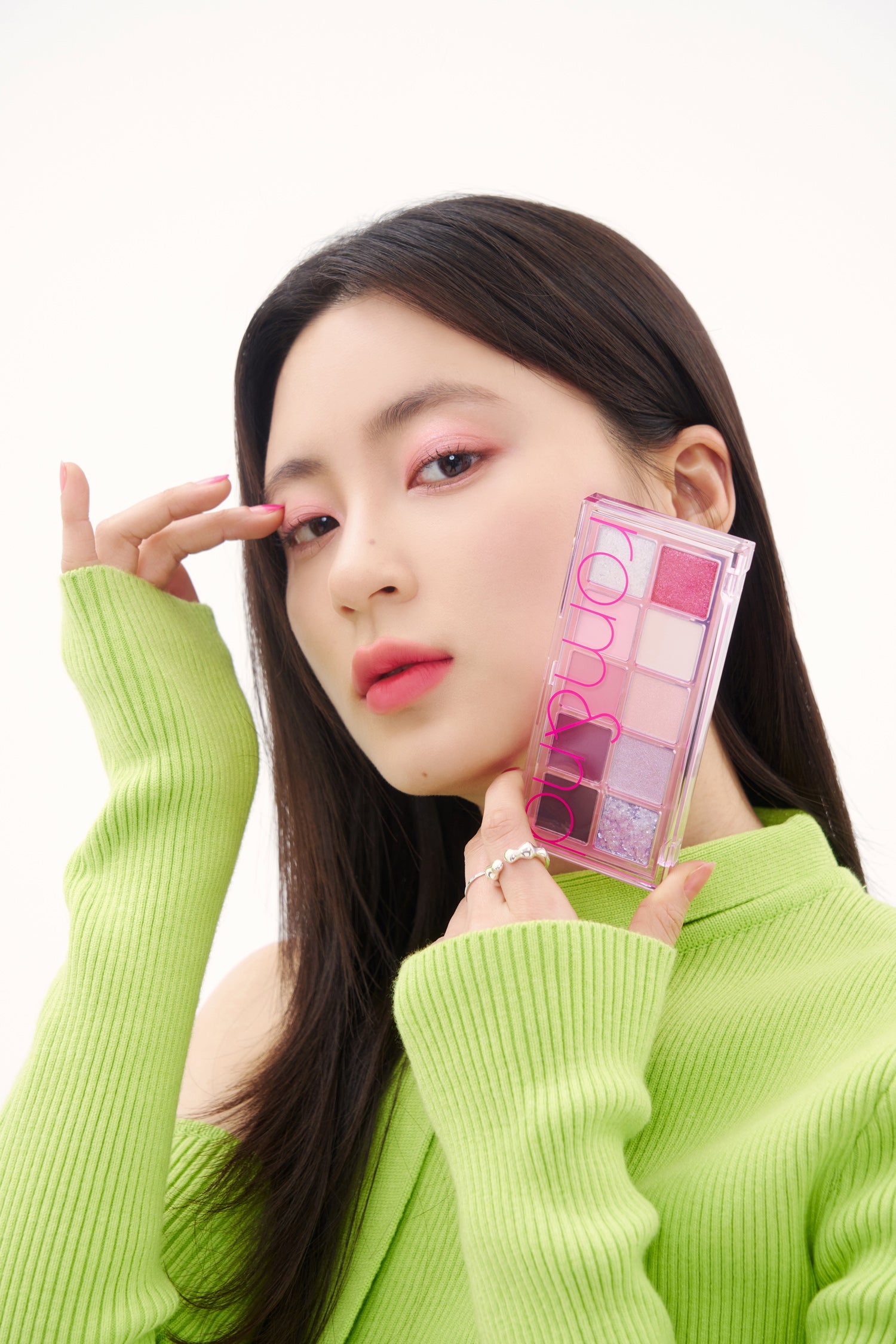 rom&nd, romand, eye palette, better than palette, korean eye palette, eyeshadow palette, matte shimmer glitter pigmentation, 10 colors eyeshadow palette, makeup pallet, colorful eye shadow